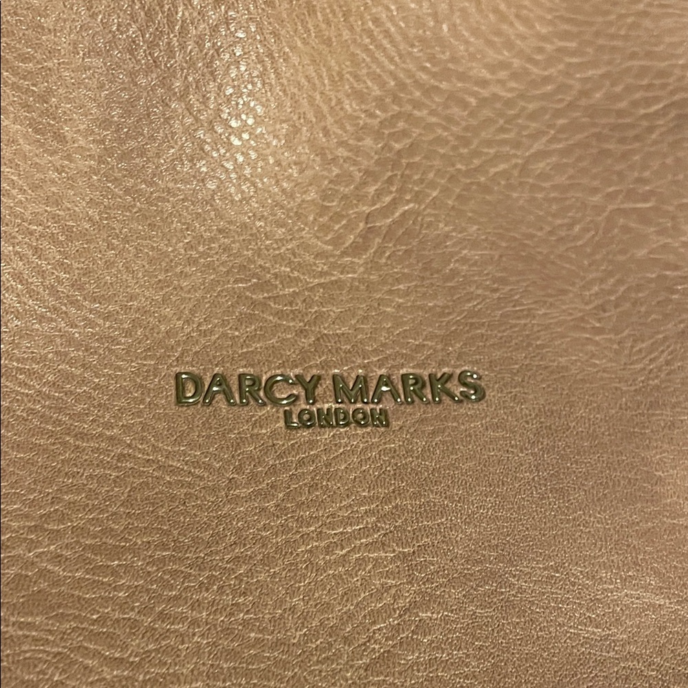 Darcy Marks London Vegan-Taupe Leather Shoulder Bag - Picture 2 of 7